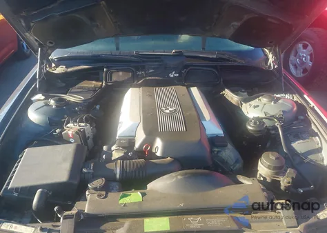 2001 BMW 740Il z USA, uszkodzony, nr VIN WBAGH83481DP20223